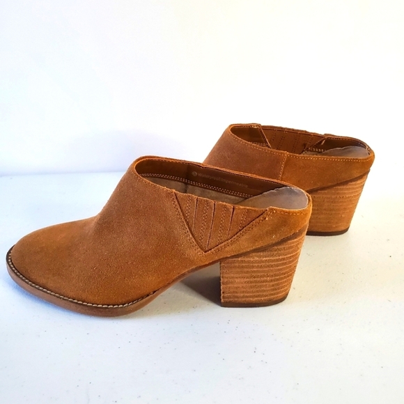 Blondo Shoes - Blondo Waterproof Norwich Mules Size 8.5 Camel Suede Slip-on Stacked Heel Clogs